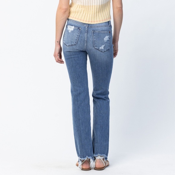 NEW 🎉🎉Judy Blue Full Size Mid Rise Destroy Straight Jeans Plus Size - Picture 7 of 15